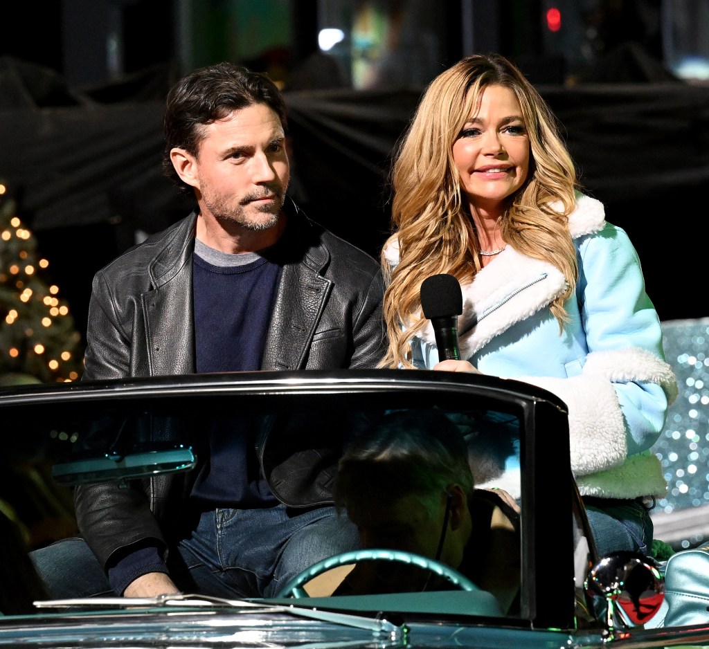 Denise Richards divorce