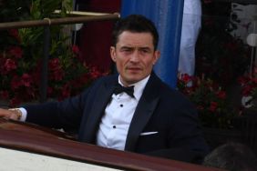 Orlando Bloom flirting