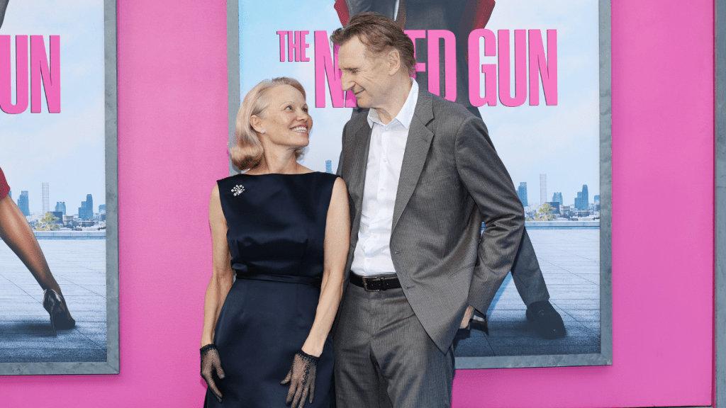 Pamela Anderson Liam Neeson