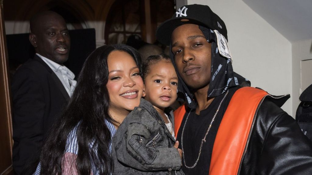 Rihanna pregnancy