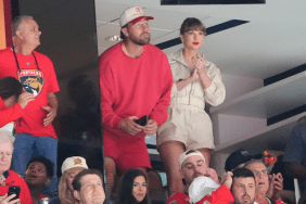 Taylor Swift Travis Kelce fan