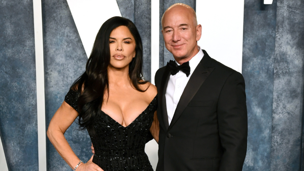 Lauren Sanchez and Jeff Bezos attend the 2023 Vanity Fair Oscar Party Hosted By Radhika Jones at Wallis Annenberg Center for the Performing Arts on March 12, 2023 in Beverly Hills, California.