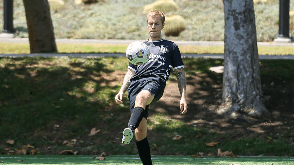 Justin Bieber is seen on August 07, 2021 in Los Angeles, California.
