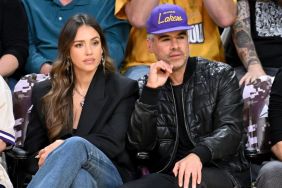 Jessica Alba and Cash Warren attend a basketball game between the Los Angeles Lakers and the Toronto Raptors at Crypto.com Arena on November 10, 2024 in Los Angeles, California.