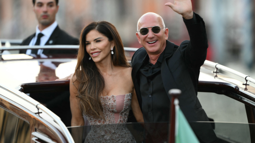 Jeff Bezos Lauren Sanchez Vogue wedding gift
