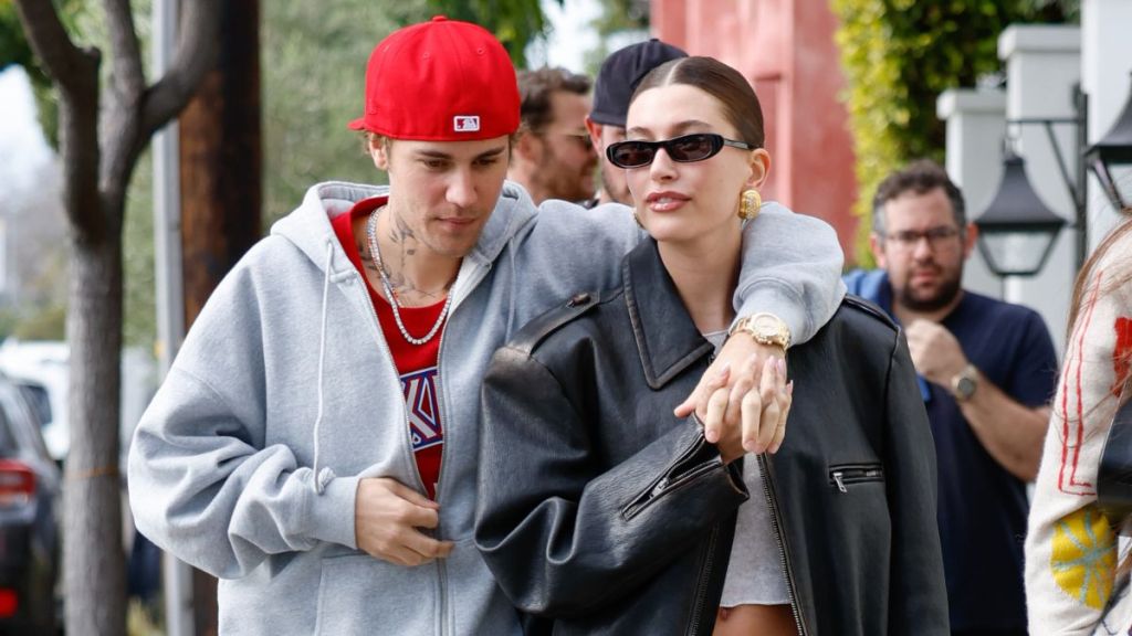 Justin Bieber and Hailey Bieber are seen on January 07, 2023 in Los Angeles, California
