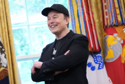 Elon Musk Reacts to Travis Kelce & Taylor Swift Engagement