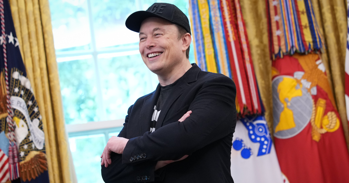 Elon Musk Has Something to Say About Travis Kelce & Taylor Swift Engagement
