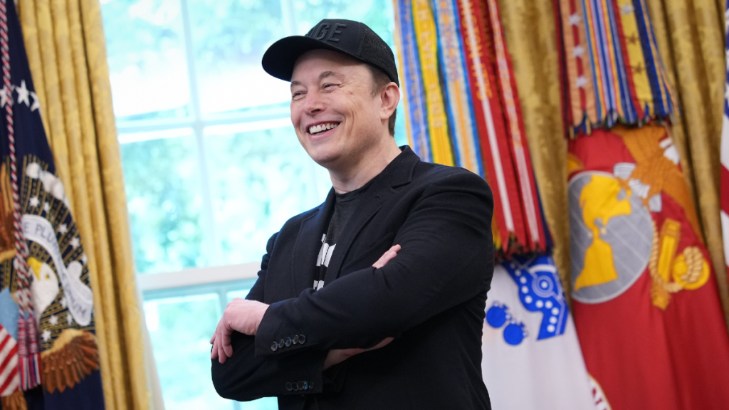 Elon Musk Reacts to Travis Kelce & Taylor Swift Engagement