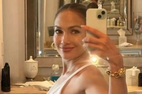 A security guard reportedly stopped Jennifer Lopez from trying to enter a Chanel store