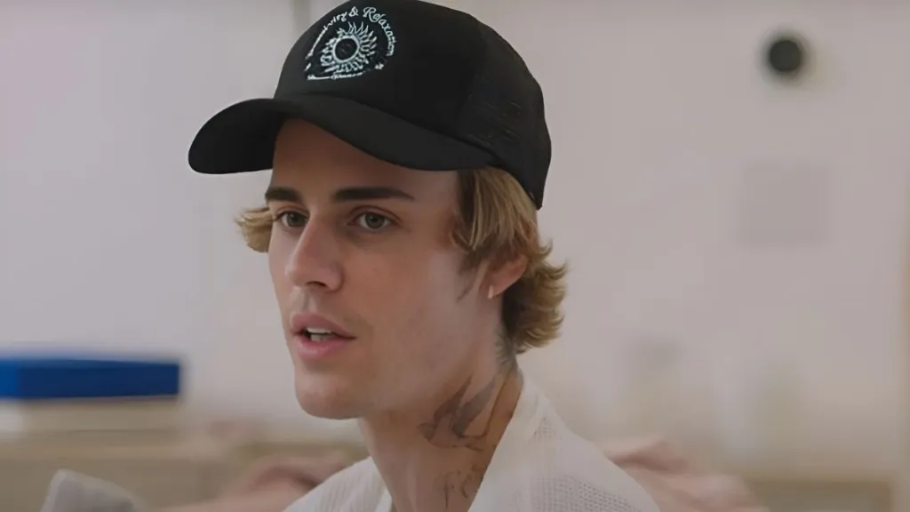 Fake Justin Bieber Performs at Las Vegas Nightclub