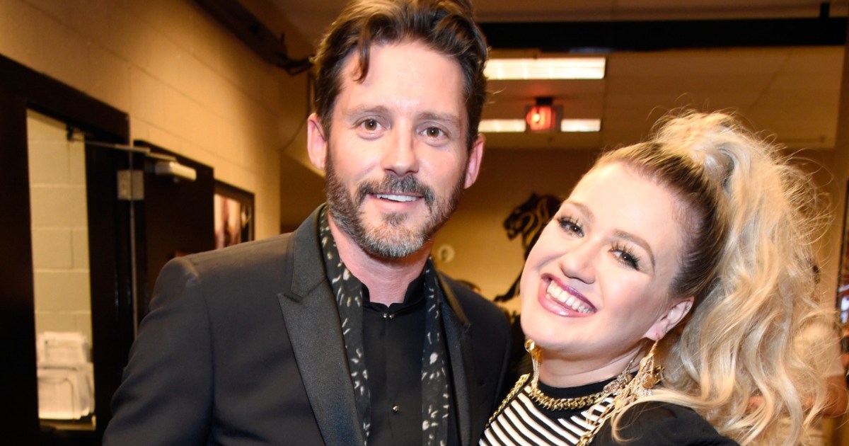 Kelly Clarkson's Ex-Husband, Brandon Blackstock Dies at 48