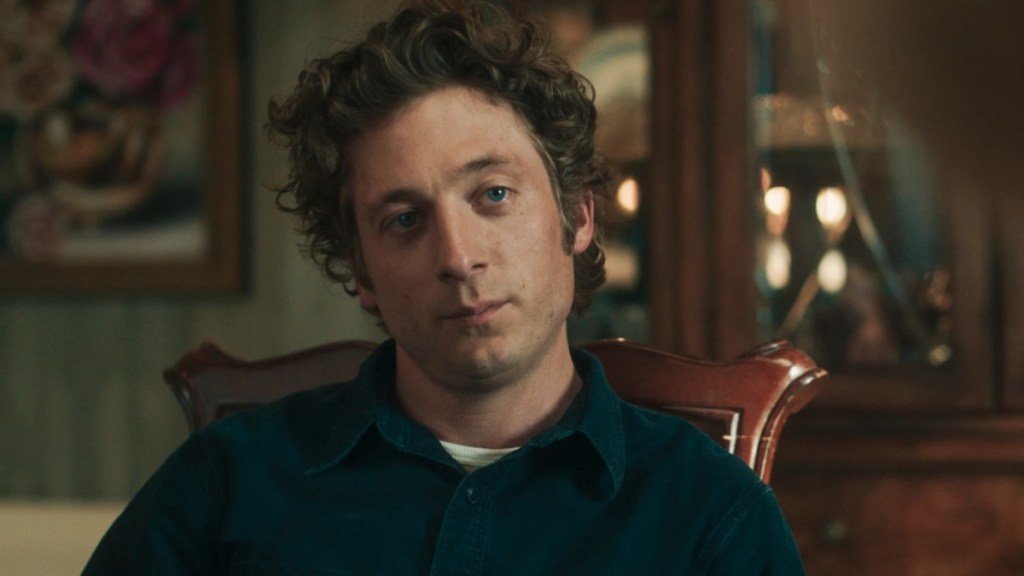 'Jeremy Allen White Belly Button' Trend Explained