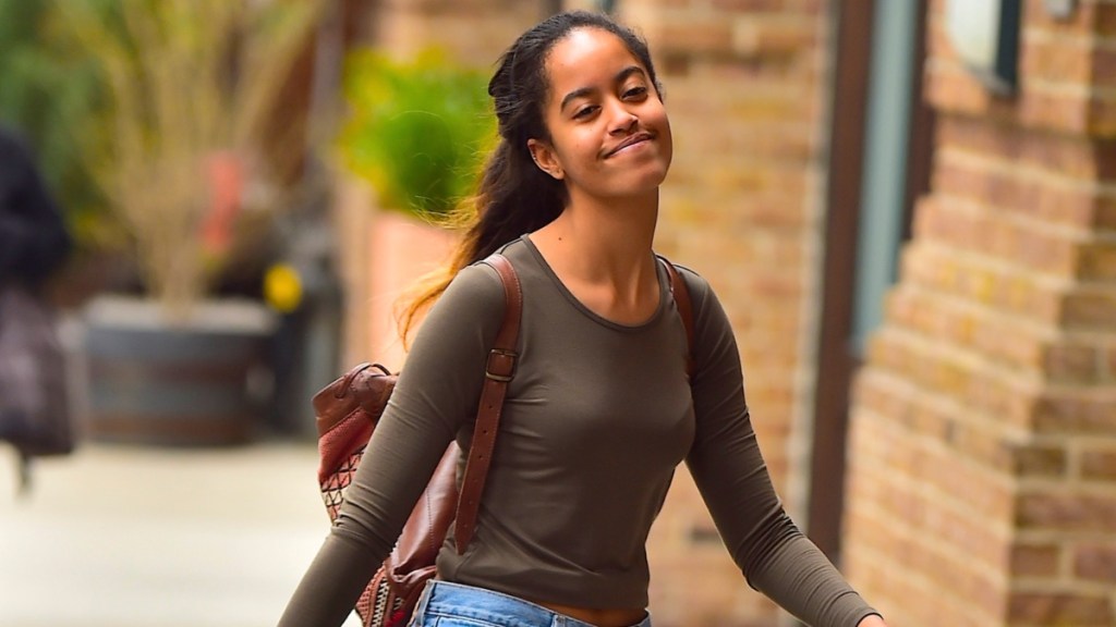 Malia Obama Shows off Her Abs After Yoga in LA