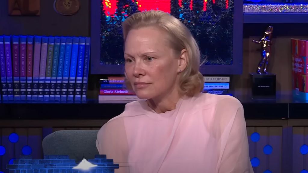 Pamela Anderson says Meghan Markle is just 'doing her thing’