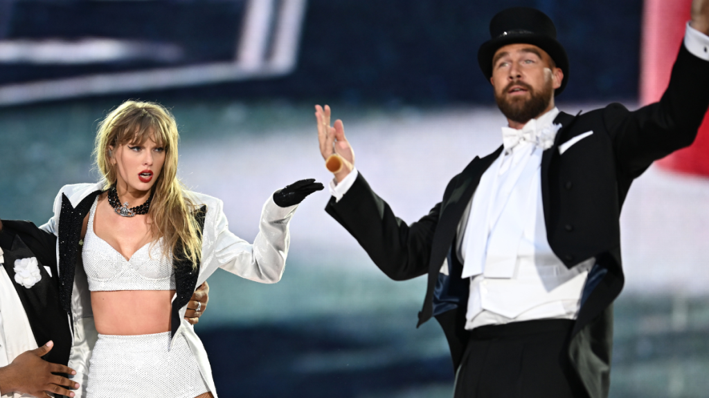 Taylor Swift Travis Kelce podcast