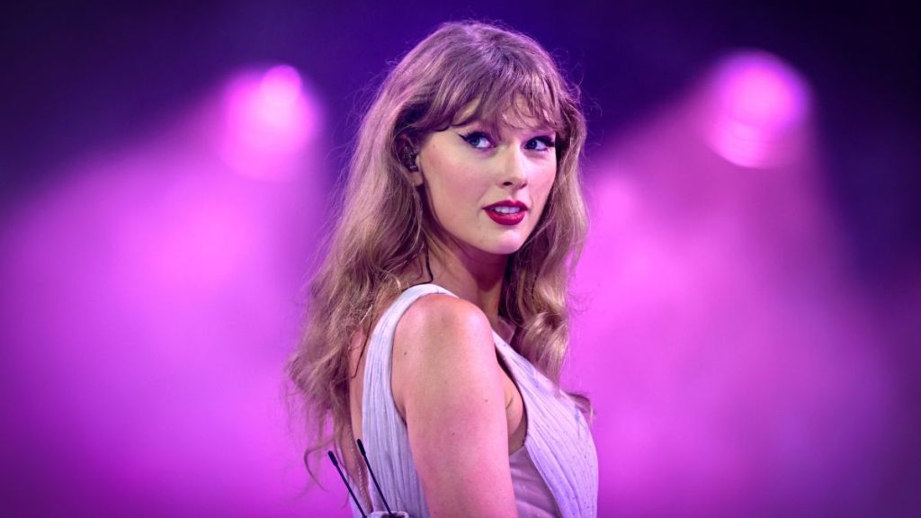 Swifties Want Taylor Swift’s Engagement To Break This Instagram Record
