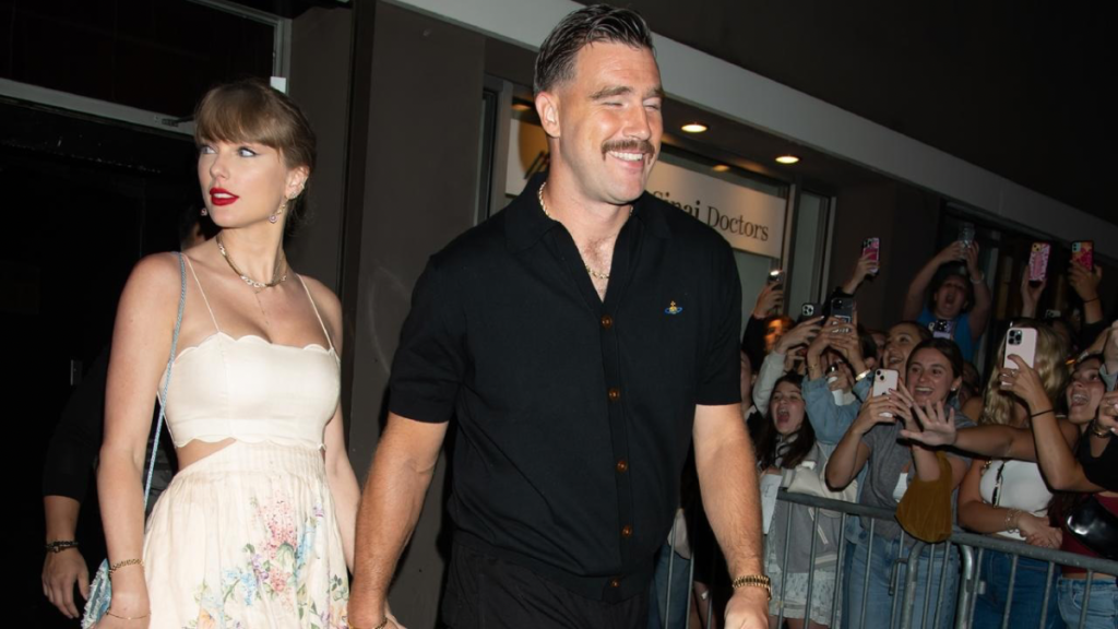 Taylor Swift Travis Kelce engagement