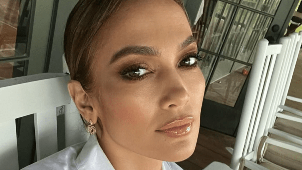 Jennifer Lopez makeup team