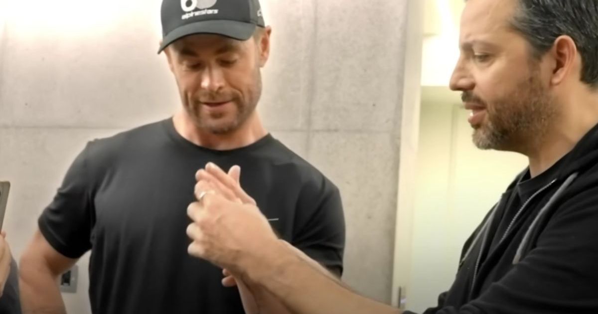 Chris Hemsworth's Hand Gets Stabbed By David Blaine in Magic Stunt