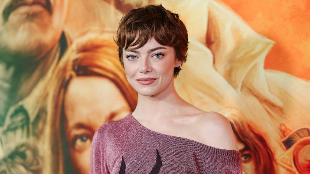 Emma Stone Shares Her Mom's Embarrassing Moment With Angelina Jolie