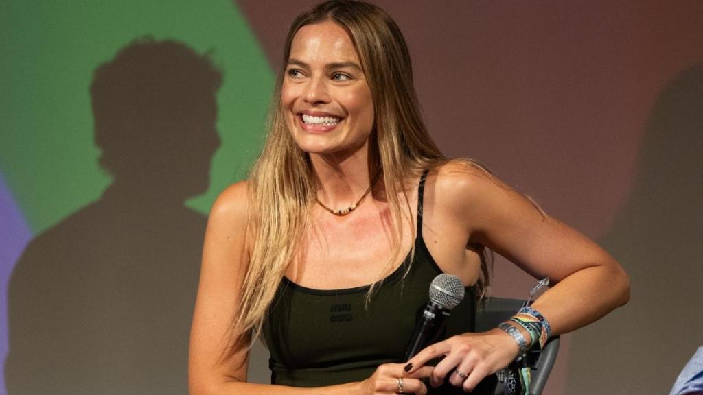 Margot Robbie's New Hairstyle Has Fans Talking