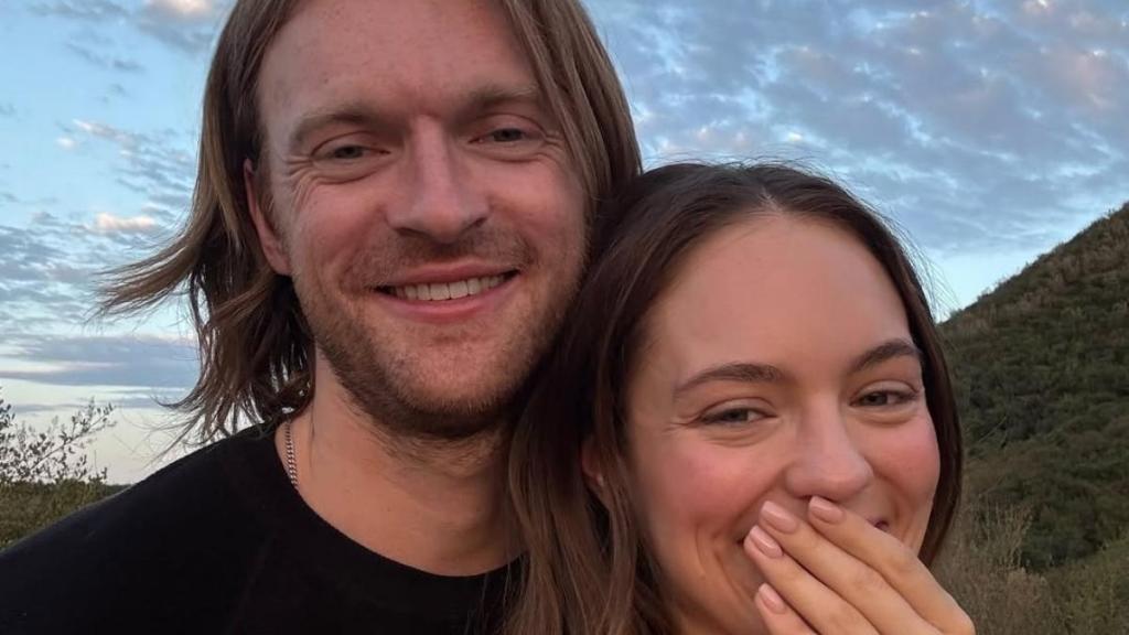 Billie Eilish's Brother Finneas Engagement: Hailey Bieber, Hailee Steinfield & Others React