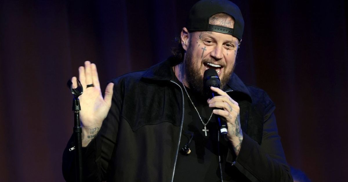 Jelly Roll Highlights New Body After Dramatic Weight Loss