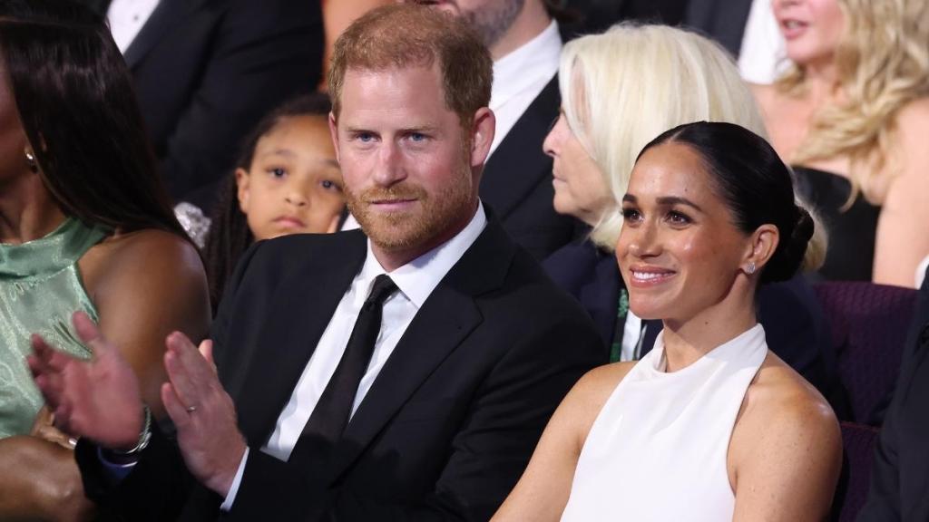 Prince Harry's Body Language Changes Significantly When He's Without Meghan Markle, Says Expert