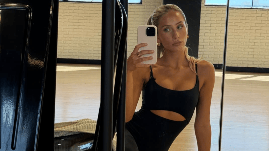 Alix Earle in Backless Bodysuit Deserves a Second Glance