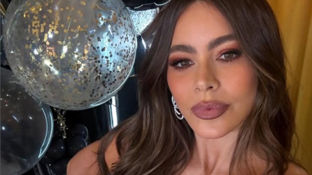 Sofia Vergara’s Strapless Corset Dress Will Make You Look Twice