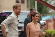 Meghan Harry Disneyland
