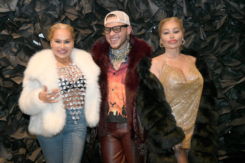 Stacey and Darcey Silva