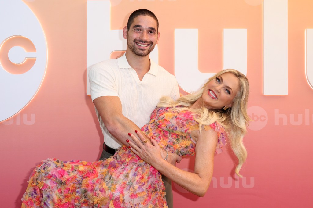 Elaine Hendrix and Alan Bersten