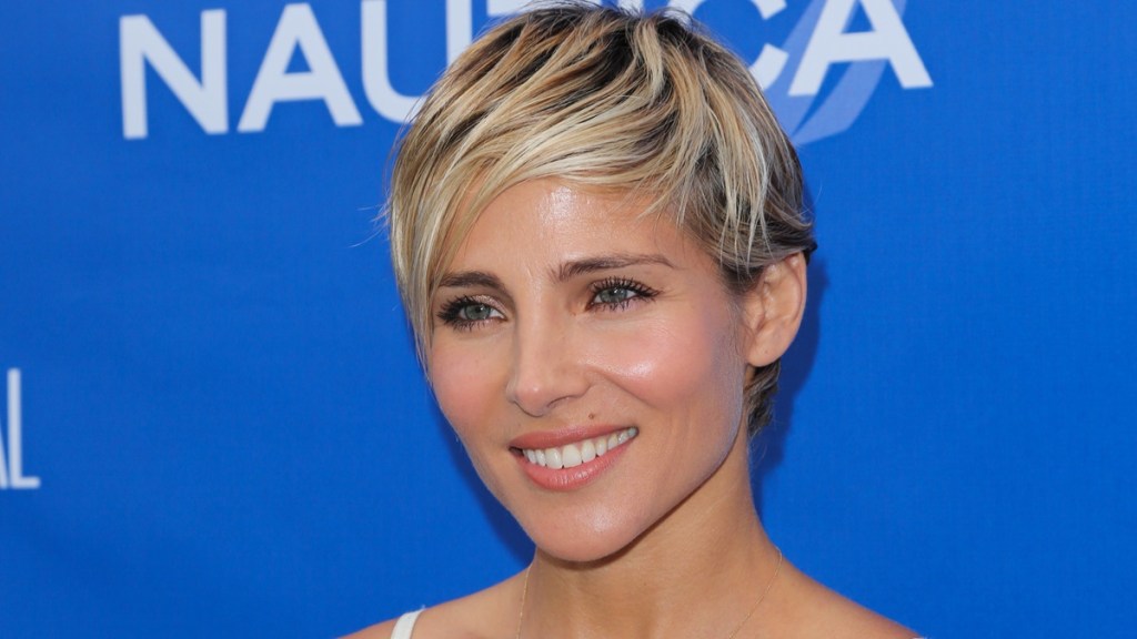 Internet Reacts to Elsa Pataky Posting Bikini Photos From Fiji