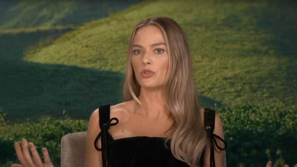 Margot Robbie Was 'Obsessed' Over This Robert Pattinson Movie While Growing Up