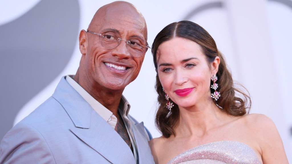 Emily Blunt & Dwayne Johnson Became Friends 'Very Fast'