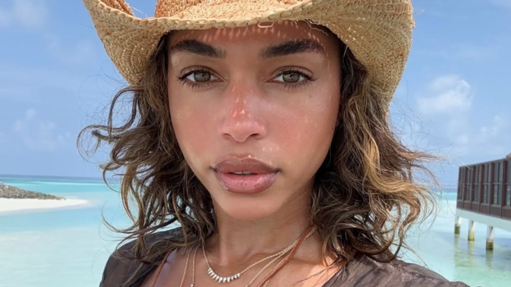 Lori Harvey Wearing Black Bikini Will Make You Look Twice