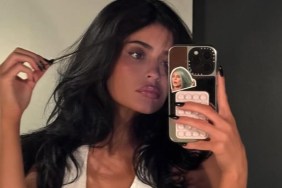 Kylie Jenner Turns Head in Bra Top & Pants on Instagram