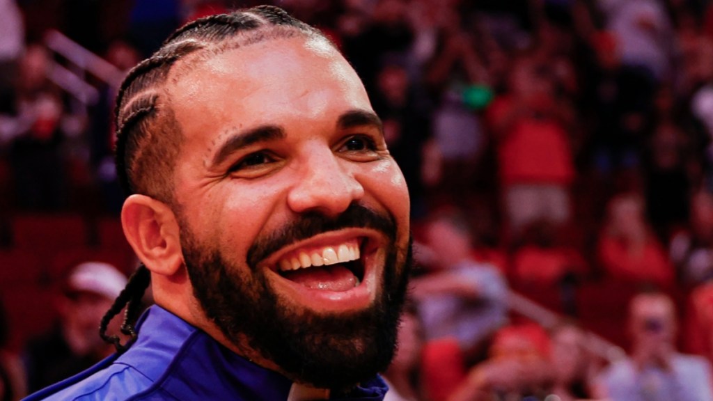 Drake’s Ex Sophie Brussaux Throws Punches & Kicks in Intense Sparring Clip