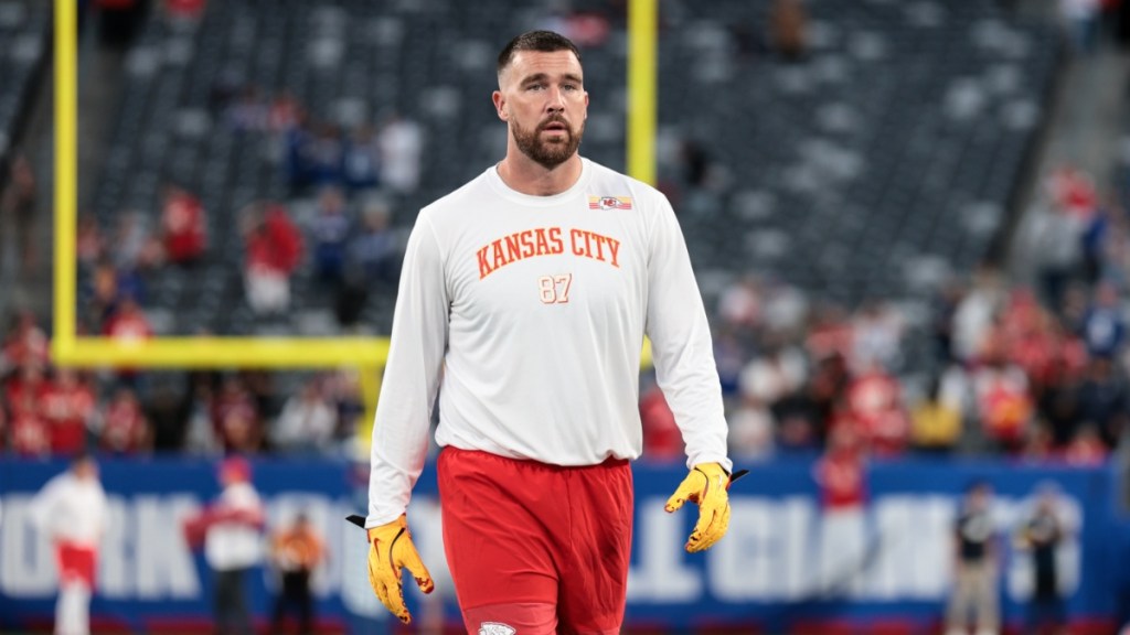 Travis Kelce Slapped With $14K Fine for Obscene Gesture