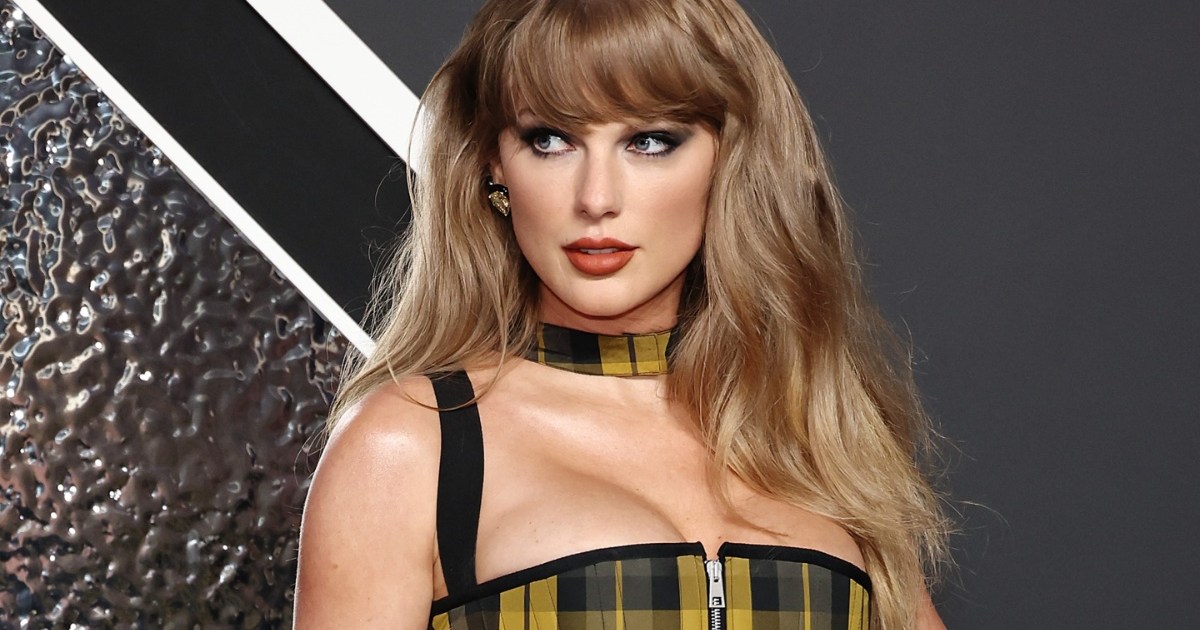 Swifties Declare Taylor Swift in Corset Top as Her ‘Favorite Variant’