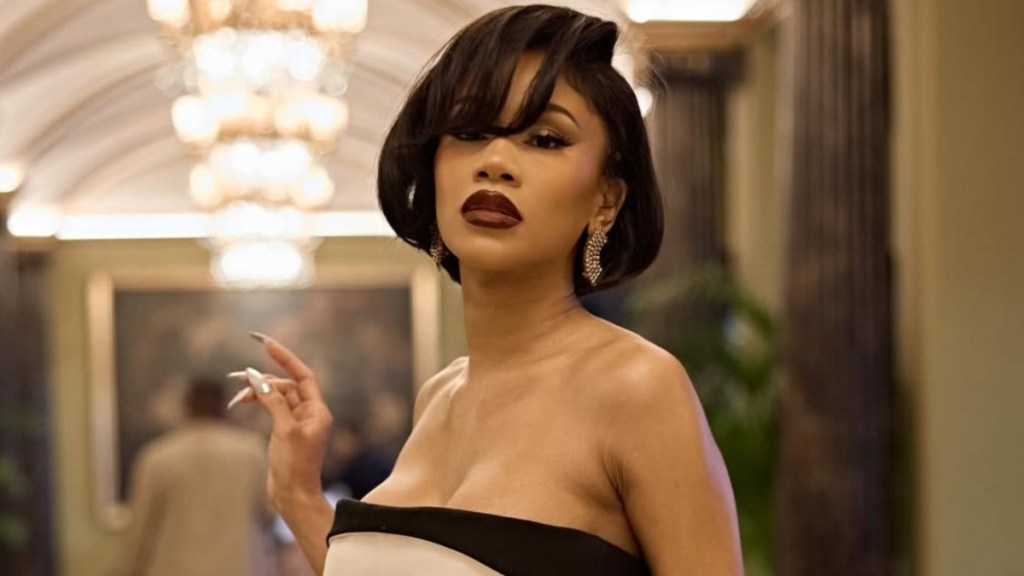 Saweetie in New Haircut & Mini Dress Has Fans Saying 'Looking Like Cardi B'