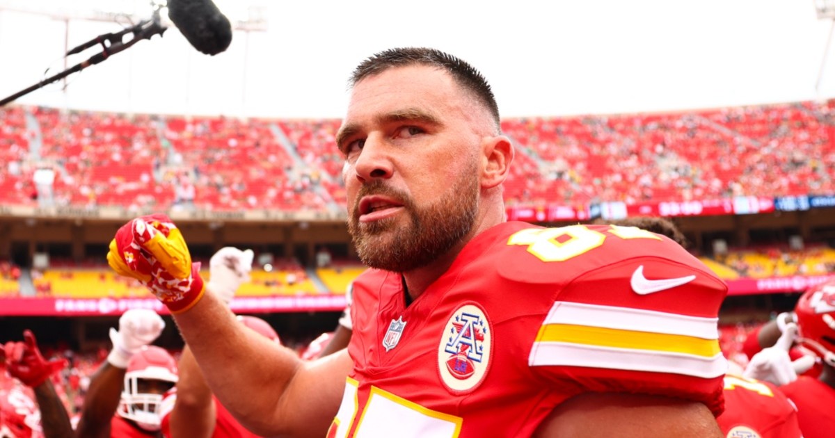 Travis Kelce Gets Mad As Chiefs Loses NFL Game