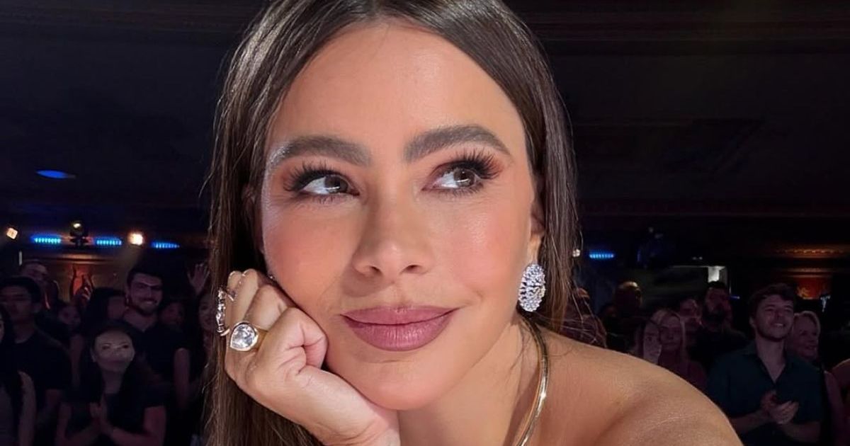 Sofia Vergara Flaunts Her Curves in Racy Deep Neckline Outfit