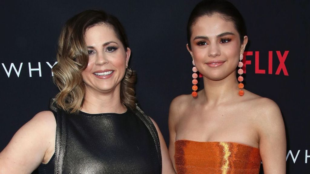 Selena Gomez’s Mom Had No Issues With Daughter Walking Down Aisle With Grandfather, Source Claims