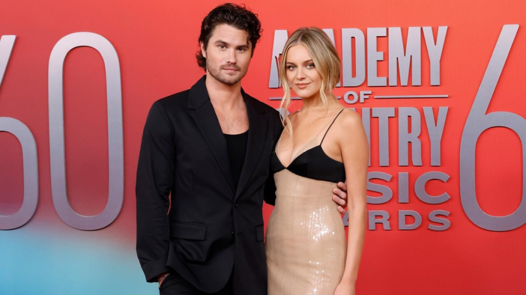 Kelsea Ballerini Chase Stokes breakup TikTok video
