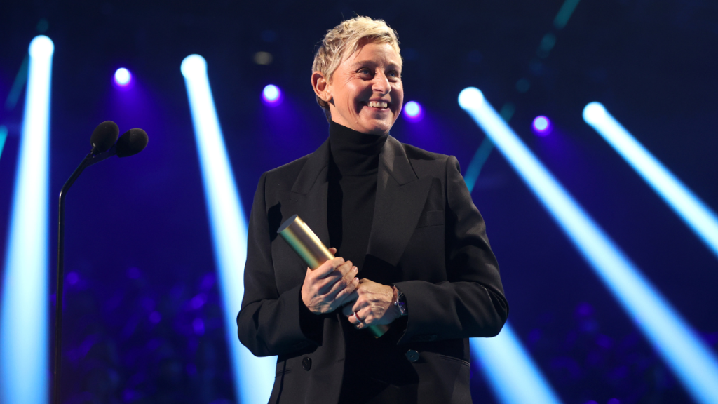 2021 PEOPLE'S CHOICE AWARDS: Ellen DeGeneres accepts The Daytime Talk Show of 2021 award for ‘The Ellen DeGeneres Show’ on stage during the 2021 People's Choice Awards held at Barker Hangar on December 7, 2021 in Santa Monica, California.