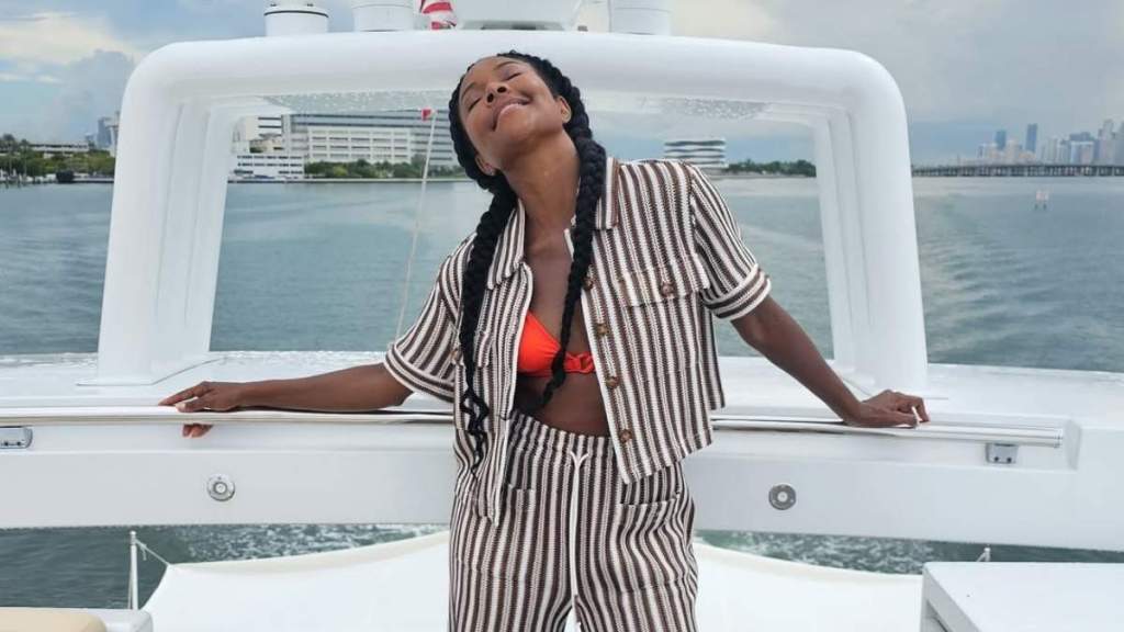 Gabrielle Union Shows How It's Done in PDA-Filled Pics With Dwyane Wade