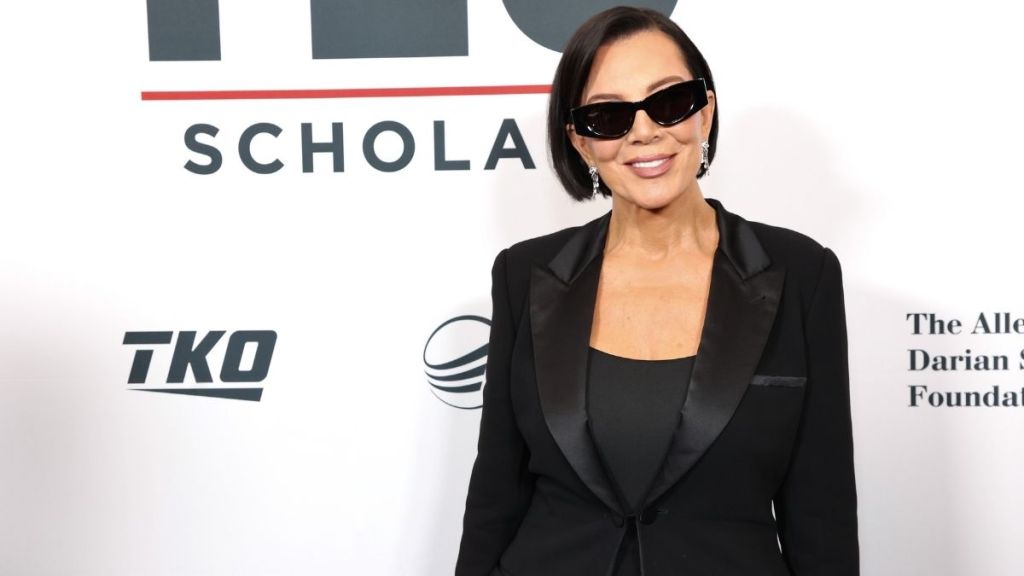 Kris Jenner’s MAC Cosmetics Photo Leak Was Staged To Flaunt Her Marketing, Source Claims